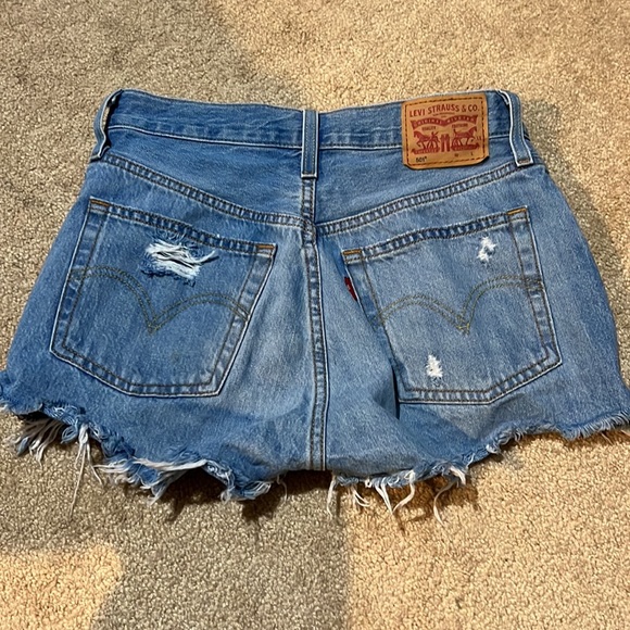 Levi’s Shorts - Picture 2 of 2